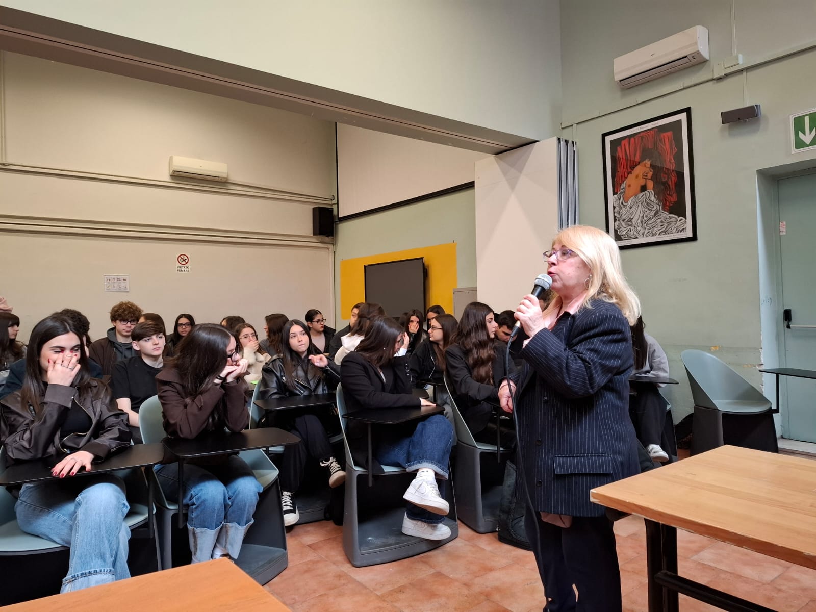 Heaters, cyberbullismo e pericoli della rete (7)
